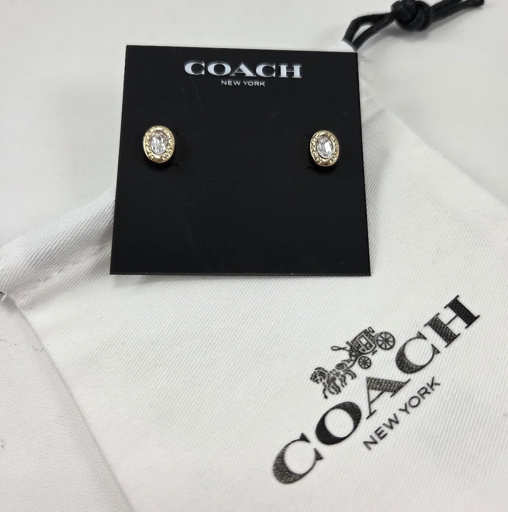 ​NWT Coach Gold Signature Logo Oval Crystal Halo Stud Earrings + Dust Bag - Picture 8 of 9